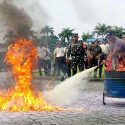 Kegiatan Pelatihan Pemadam Kebakaran (Damkar)
